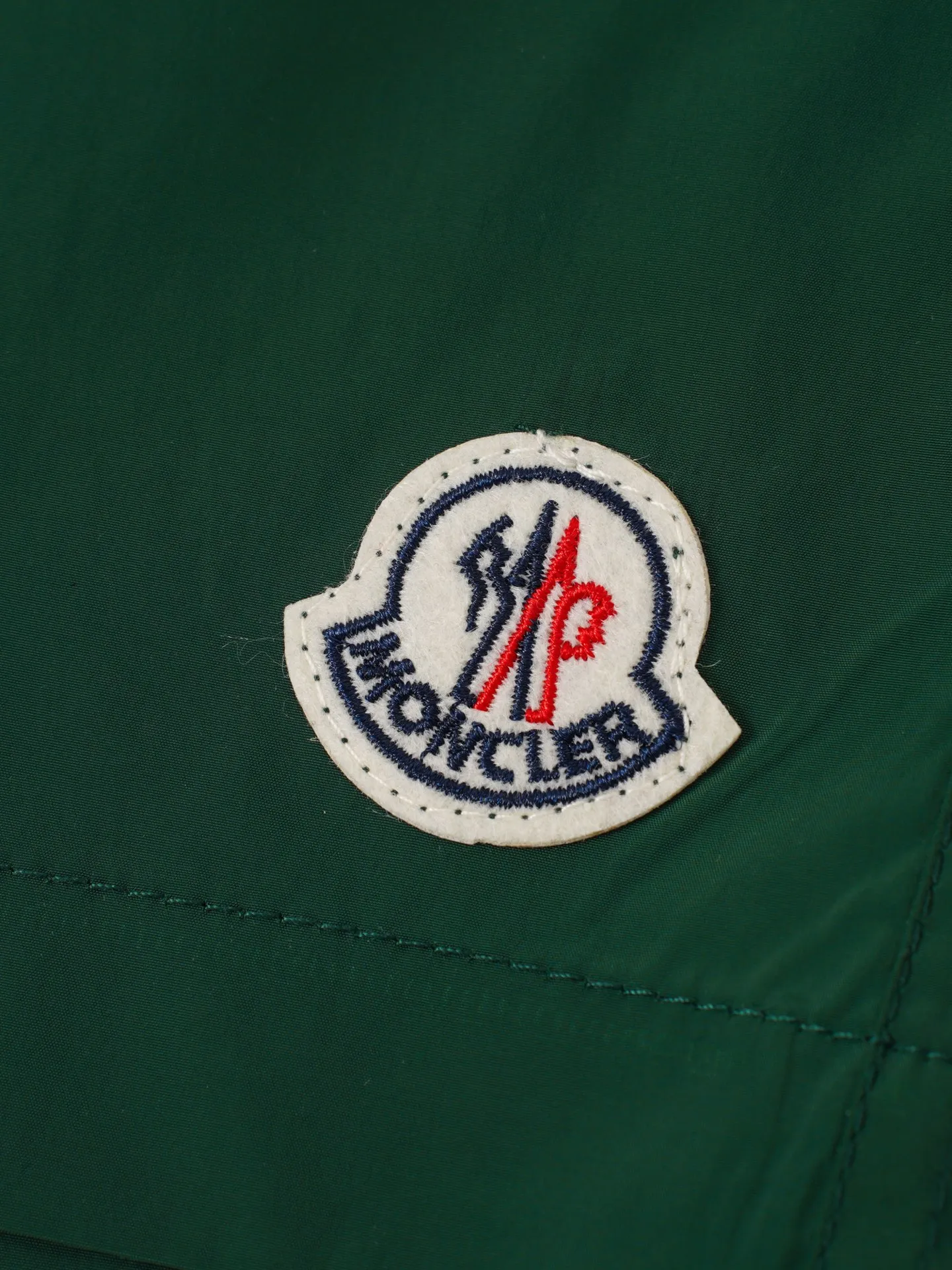 Moncler logo Lace-Up ● ：3110 ● ： ● ： ● ：Green Red Black ● ： ● ： 210 ●Size：S-M-L-XL ● ： ， ， Breathable ， 。 Navy Blue ， ， ， 。 ， ， 。 ， ， Quality 。 ， ， 。 ， Navy Blue Classic ， ， 。 ， ， Same Style ， ， ， ， Same Style！